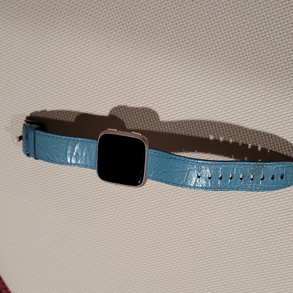 Fitbit Versa Classic Band and Woven Nylon Band - Picture 4 of 7